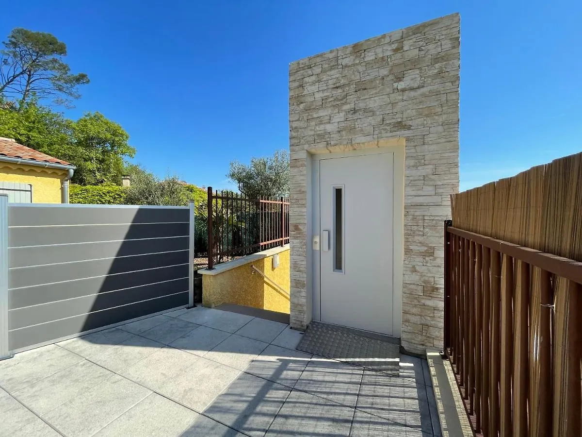 Gites Le Bouzet Salavas Vakantiehuis